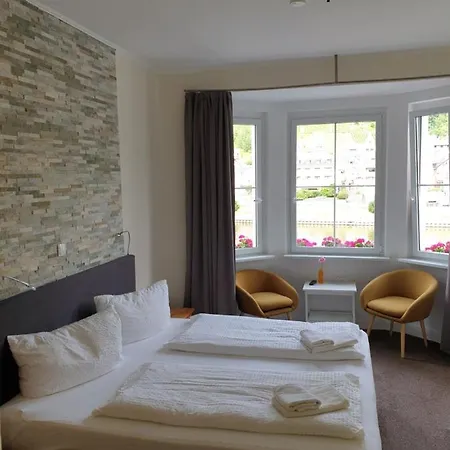 ゲストハウス Haus Burgfrieden