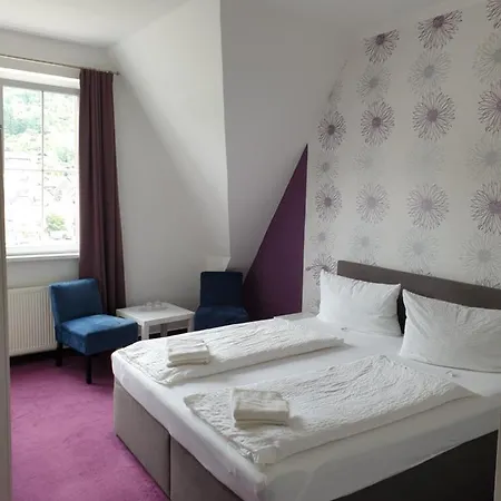 Haus Burgfrieden 3* Кохем