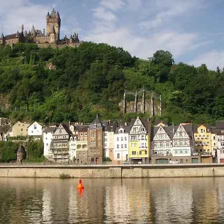 Haus Burgfrieden Кохем