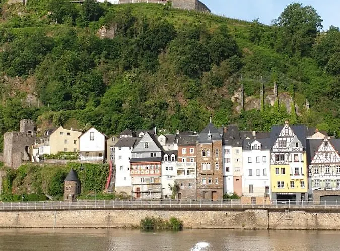 Haus Burgfrieden بيت ضيافة 3*