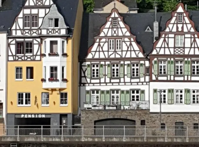 Casa de hóspedes Haus Burgfrieden