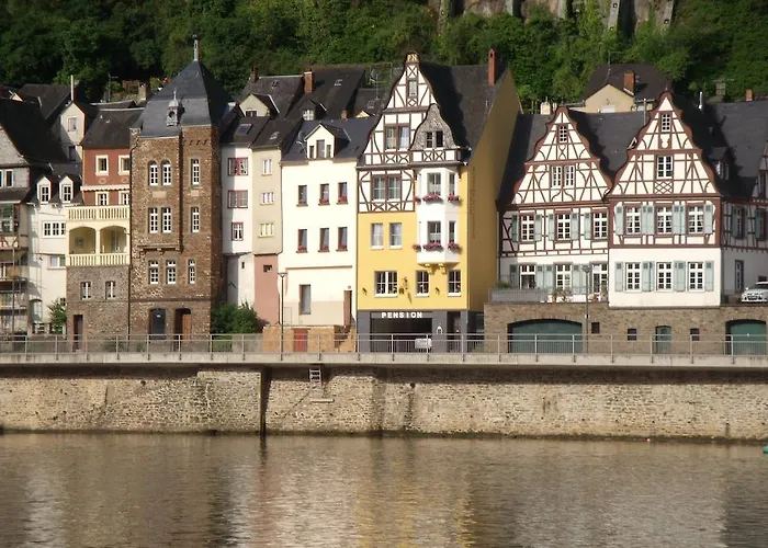 Haus Burgfrieden Casa de hóspedes Cochem